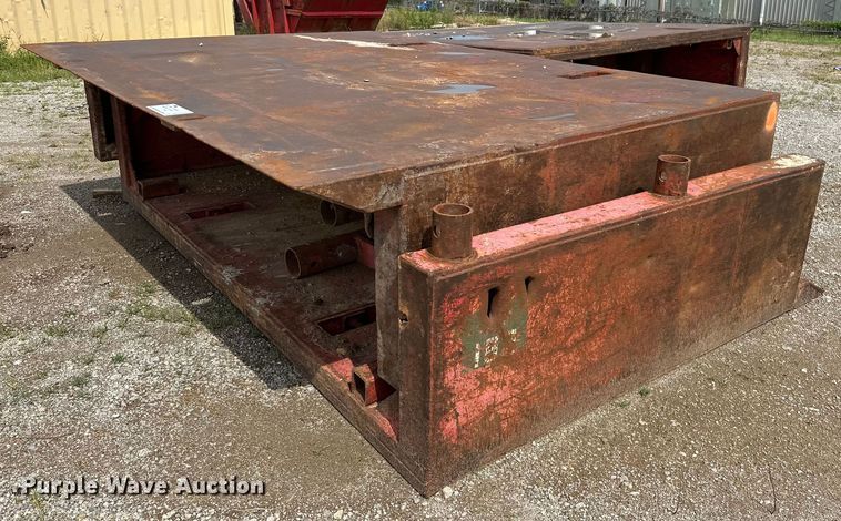 image for item DO7114 (2) trench boxes 