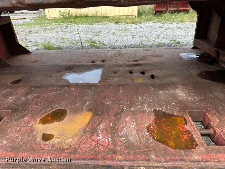 image for item DO7114 (2) trench boxes 