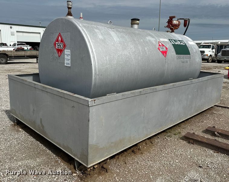 image for item DO7117 Hall Tank Company diesel fuel tank