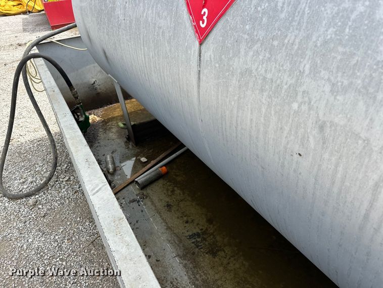 image for item DO7117 Hall Tank Company diesel fuel tank