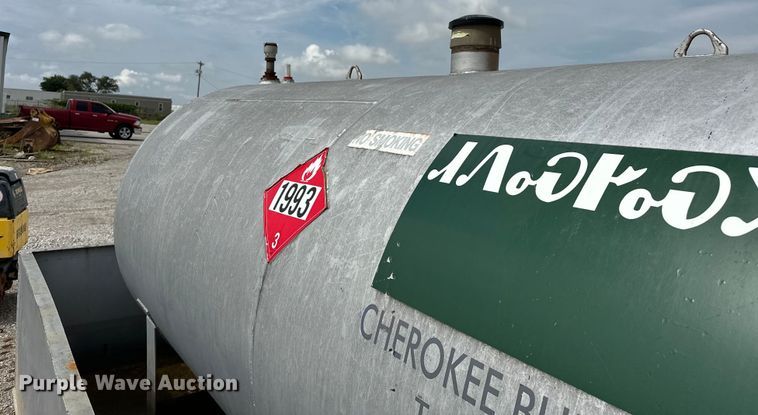 image for item DO7117 Hall Tank Company diesel fuel tank