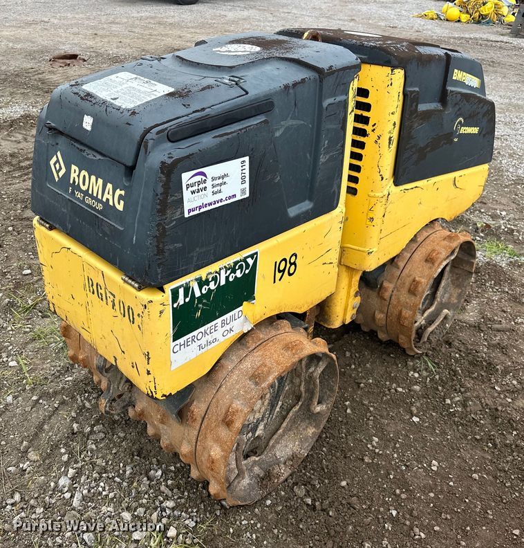 image for item DO7119 Bomag BMP 8500 trench compactor