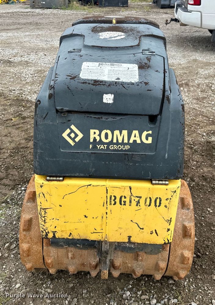 image for item DO7119 Bomag BMP 8500 trench compactor