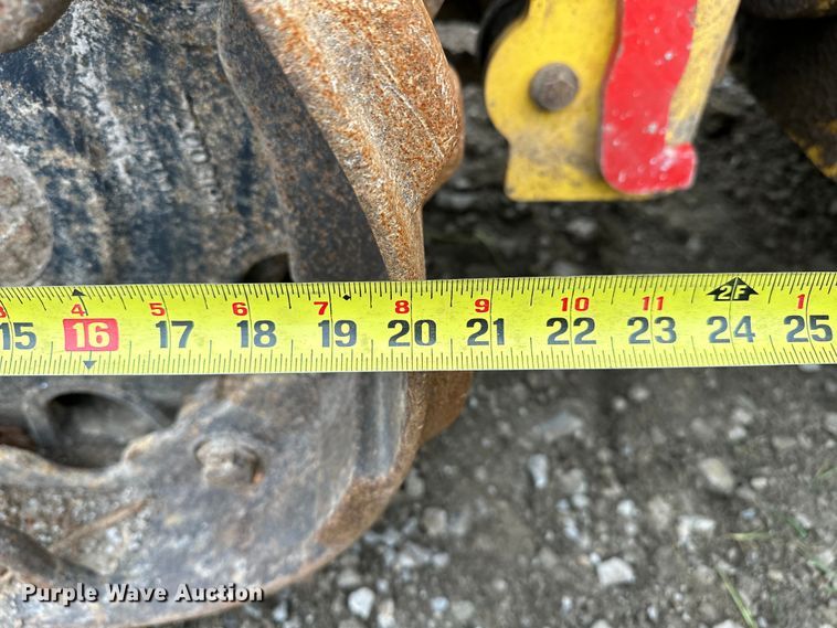 image for item DO7119 Bomag BMP 8500 trench compactor