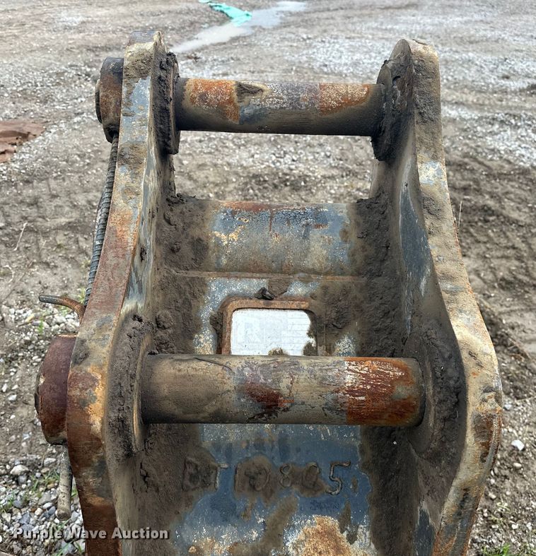 image for item DO7121 (2) excavator buckets