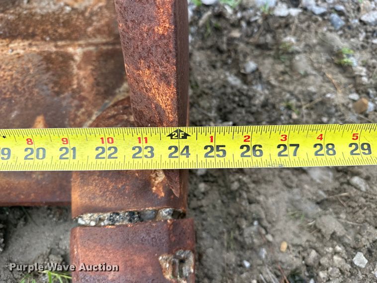 image for item DO7121 (2) excavator buckets