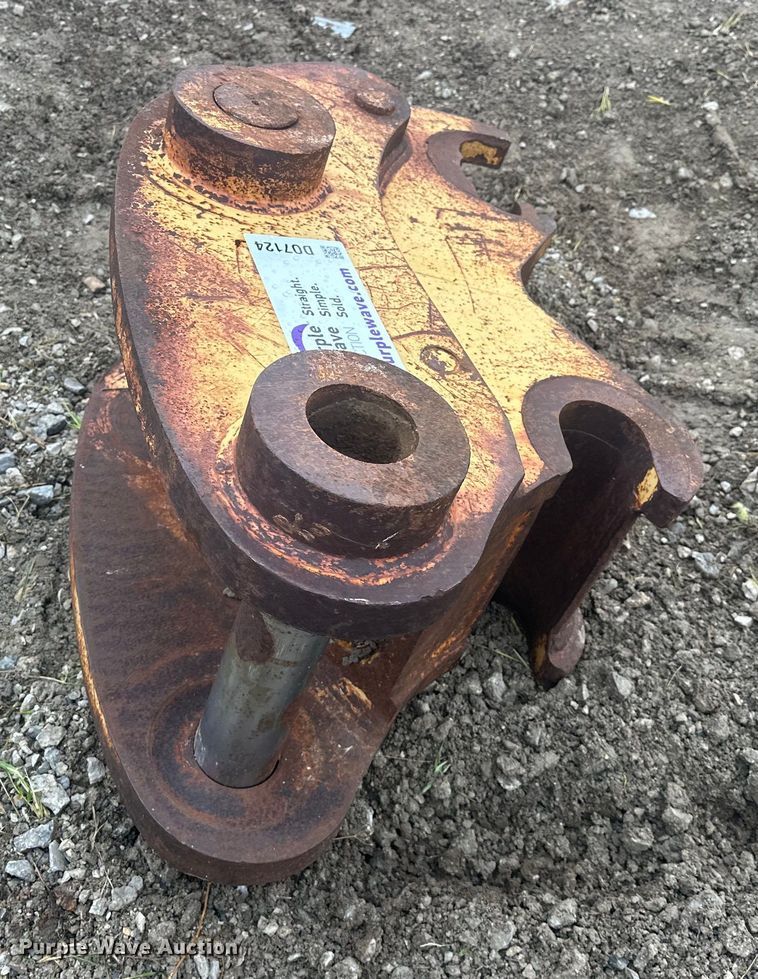 image for item DO7124 Excavator quick coupler