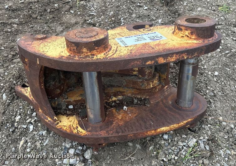 image for item DO7124 Excavator quick coupler