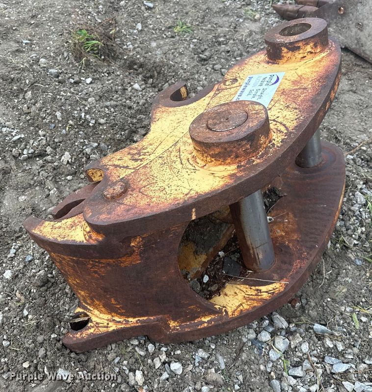 image for item DO7124 Excavator quick coupler