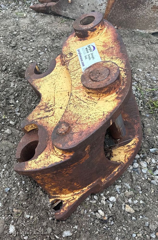 image for item DO7124 Excavator quick coupler