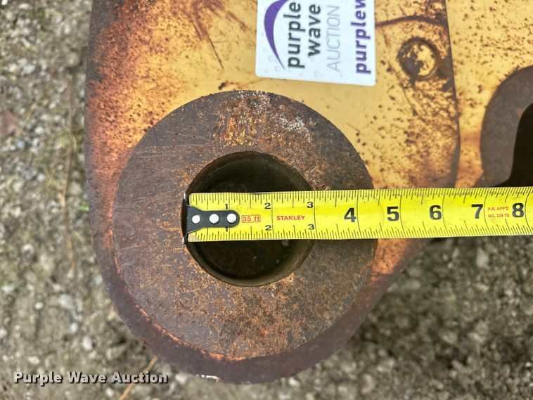 image for item DO7124 Excavator quick coupler