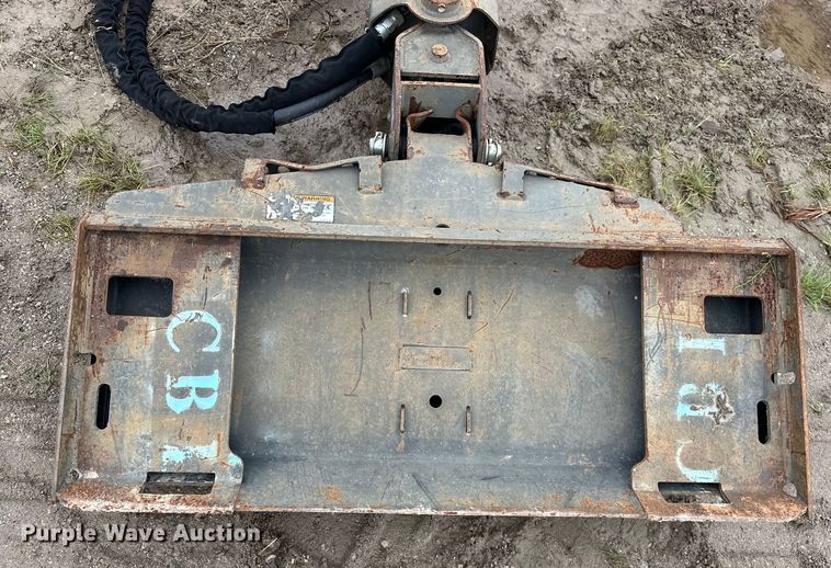 image for item DO7125 2017 Bobcat  15C  skid steer auger