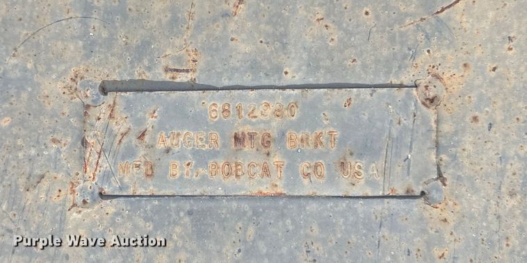 image for item DO7125 2017 Bobcat  15C  skid steer auger