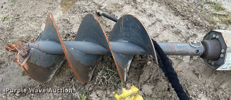 image for item DO7125 2017 Bobcat  15C  skid steer auger