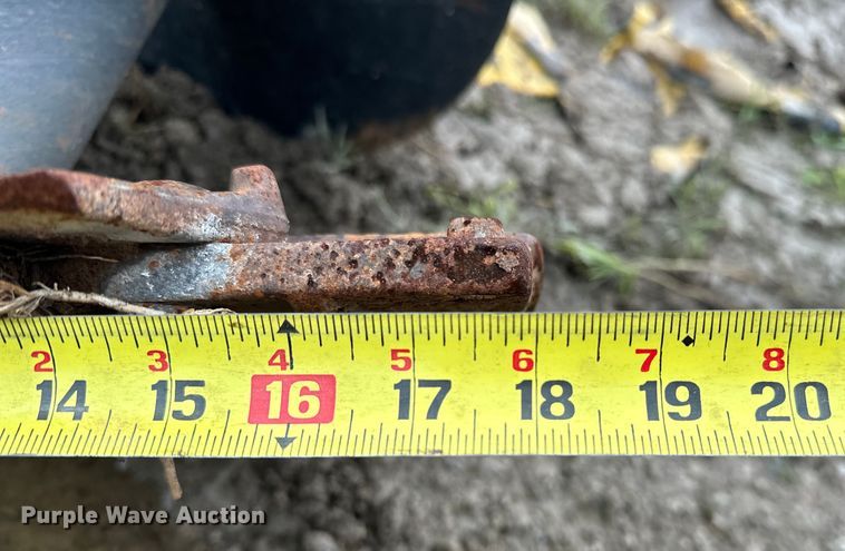 image for item DO7125 2017 Bobcat  15C  skid steer auger