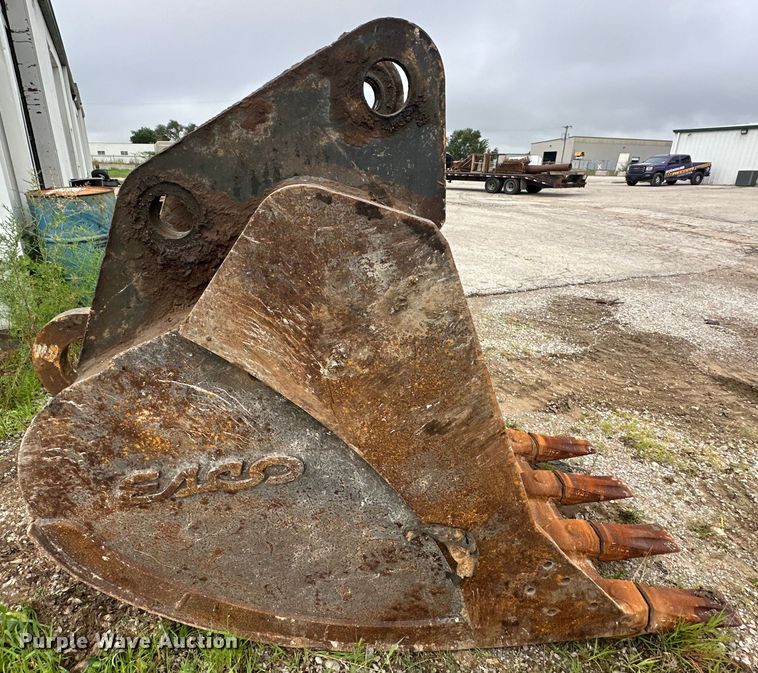 image for item DO7128 Esco  excavator bucket