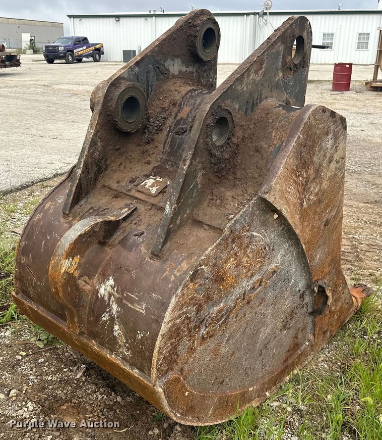image for item DO7128 Esco  excavator bucket