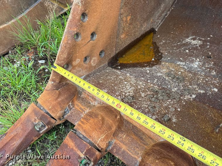 image for item DO7128 Esco  excavator bucket