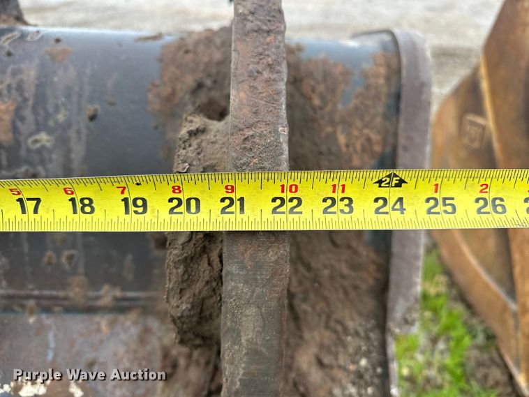 image for item DO7128 Esco  excavator bucket