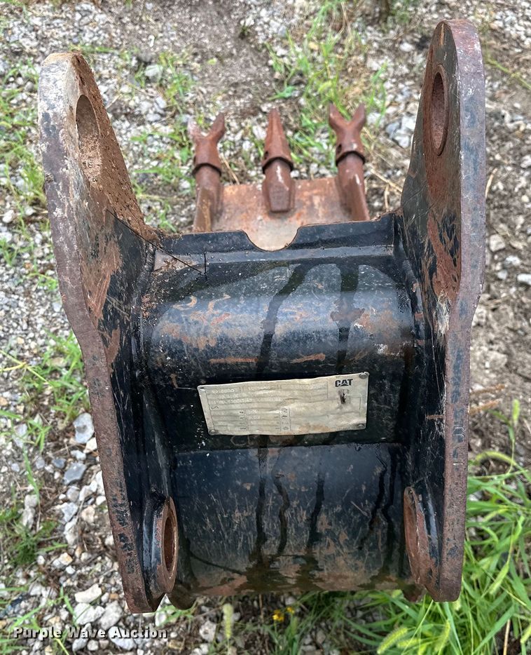 image for item DO7129 (2) Caterpillar excavator buckets