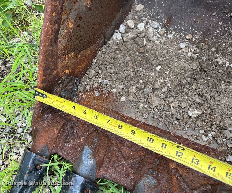 image for item DO7129 (2) Caterpillar excavator buckets