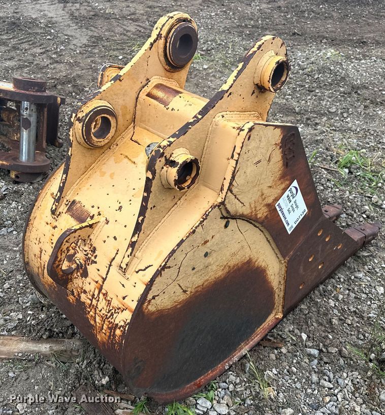 image for item DO7130 Deere Company  JD135 excavator bucket