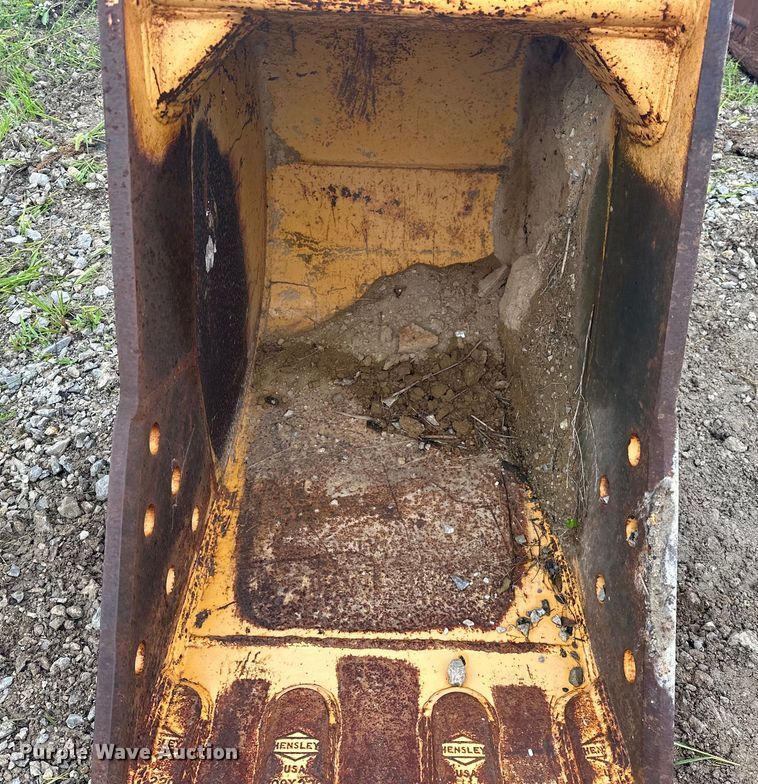 image for item DO7130 Deere Company  JD135 excavator bucket