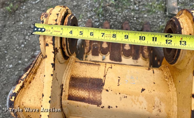 image for item DO7130 Deere Company  JD135 excavator bucket