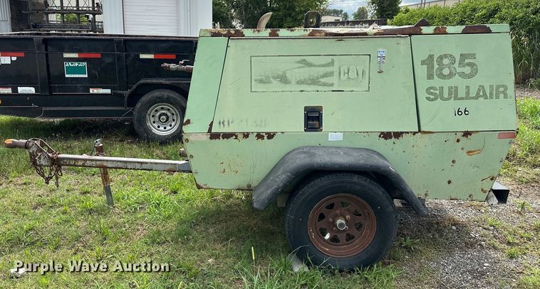 image for item DO7135 Sullair  185 air compressor