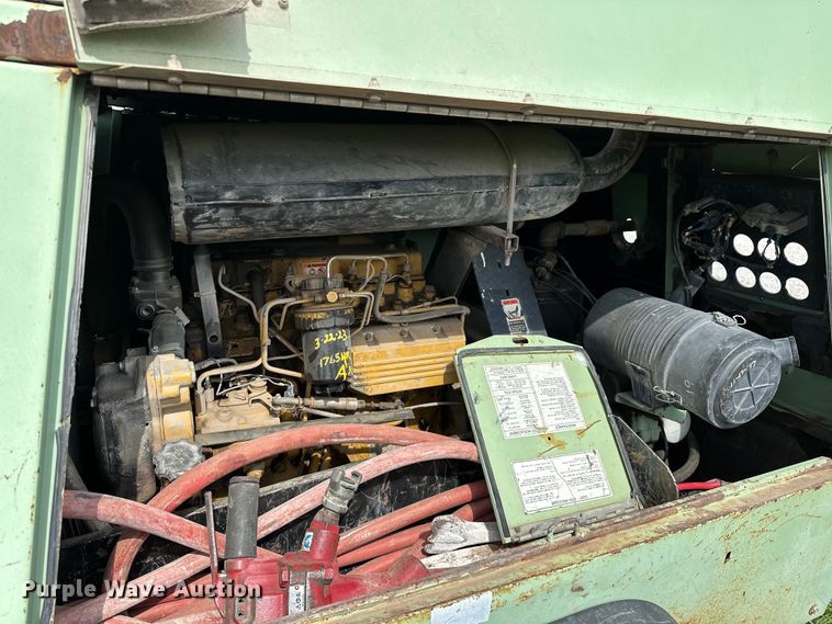 image for item DO7135 Sullair  185 air compressor