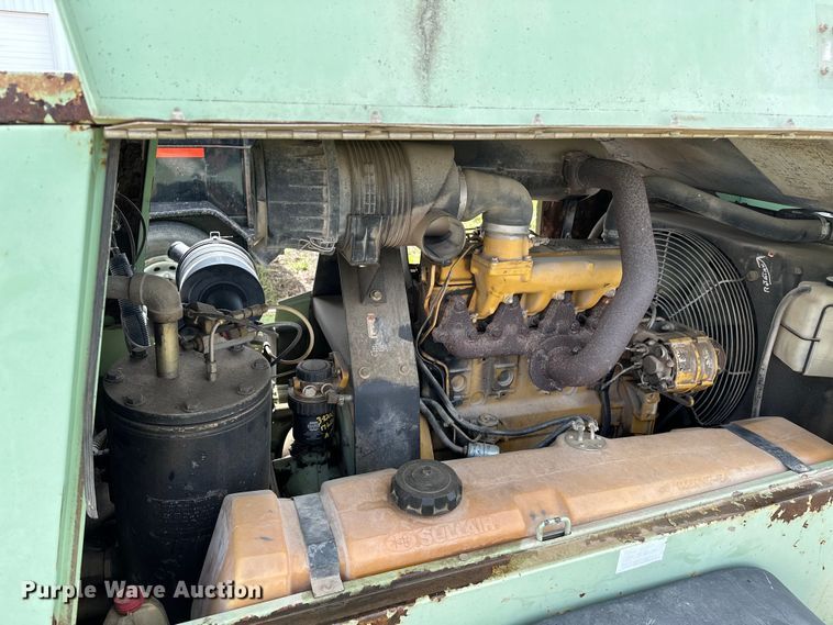 image for item DO7135 Sullair  185 air compressor