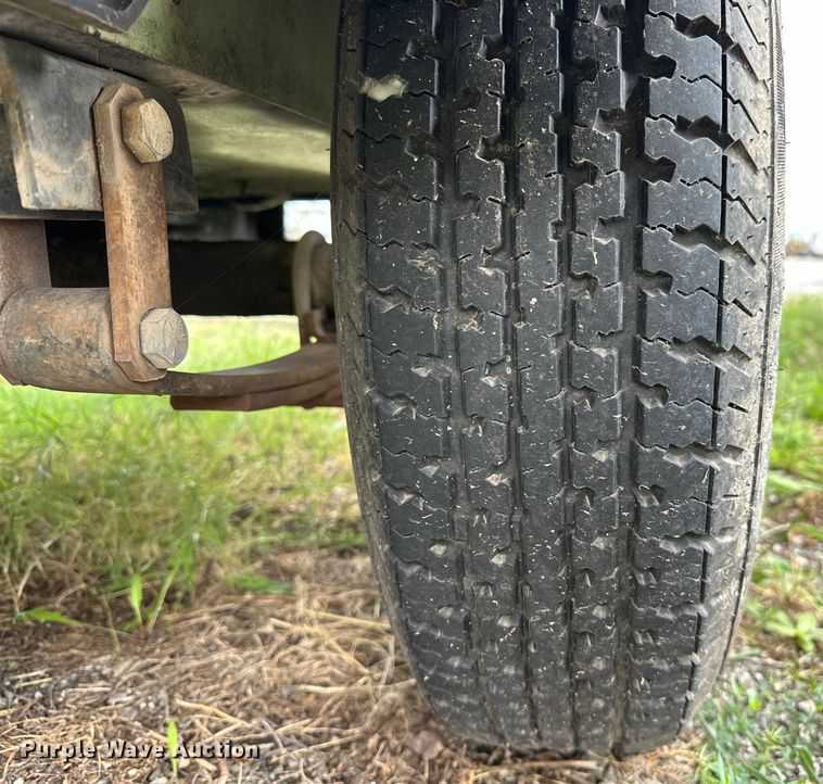 image for item DO7135 Sullair  185 air compressor