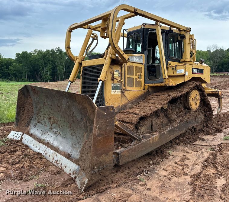 image for item DO7136 2006 Caterpillar  D6R XL dozer