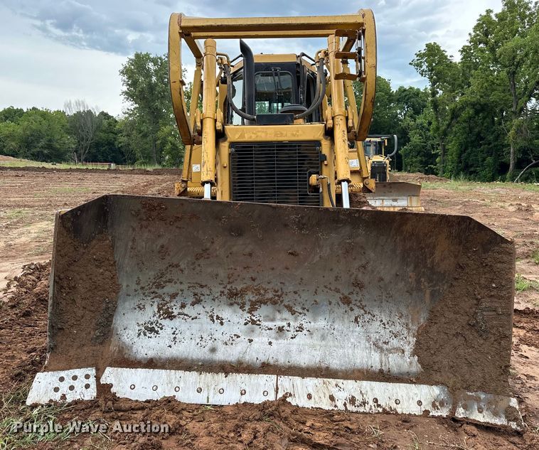 image for item DO7136 2006 Caterpillar  D6R XL dozer
