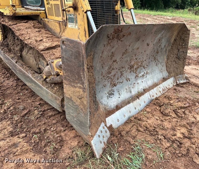 image for item DO7136 2006 Caterpillar  D6R XL dozer