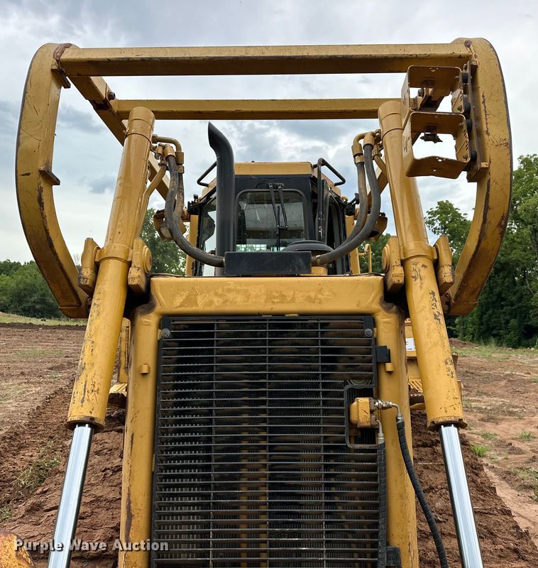 image for item DO7136 2006 Caterpillar  D6R XL dozer