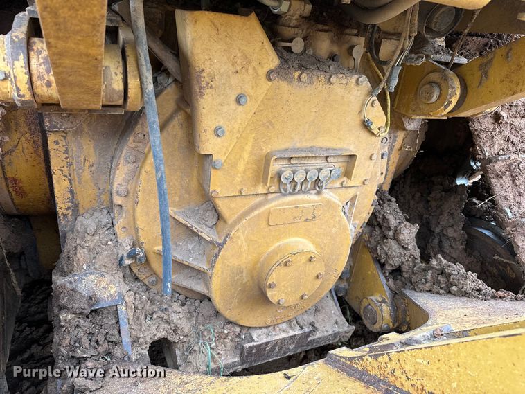 image for item DO7136 2006 Caterpillar  D6R XL dozer