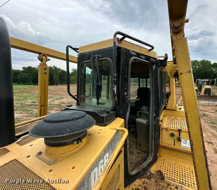 image for item DO7136 2006 Caterpillar  D6R XL dozer