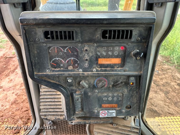 image for item DO7136 2006 Caterpillar  D6R XL dozer