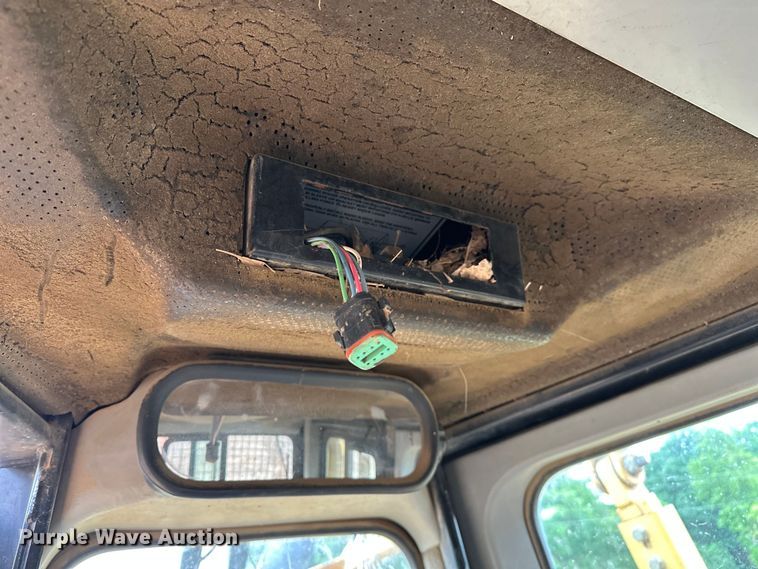 image for item DO7136 2006 Caterpillar  D6R XL dozer