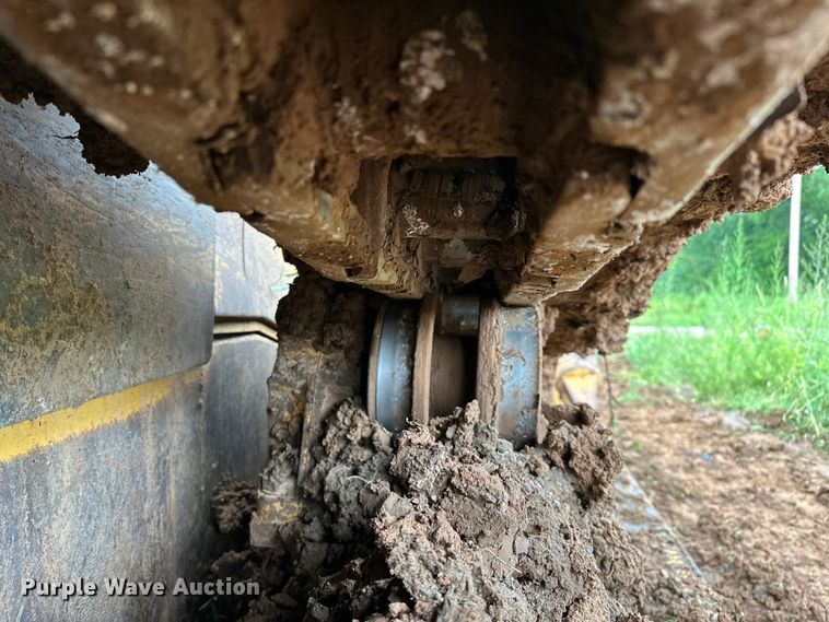 image for item DO7136 2006 Caterpillar  D6R XL dozer