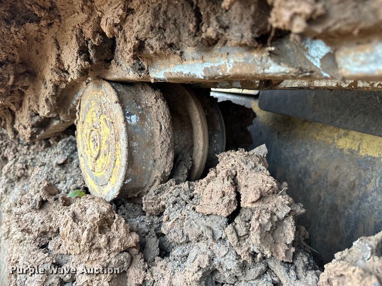 image for item DO7136 2006 Caterpillar  D6R XL dozer