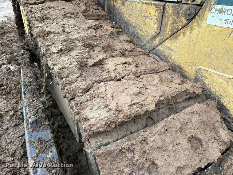 image for item DO7136 2006 Caterpillar  D6R XL dozer