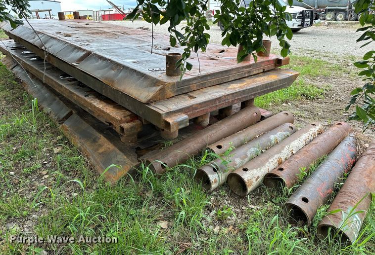 image for item DO7140 (2) trench boxes