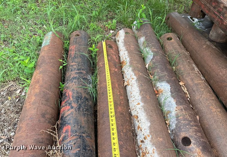 image for item DO7140 (2) trench boxes