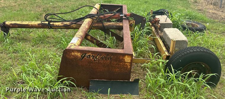 image for item DO7144 Garfield  box blade