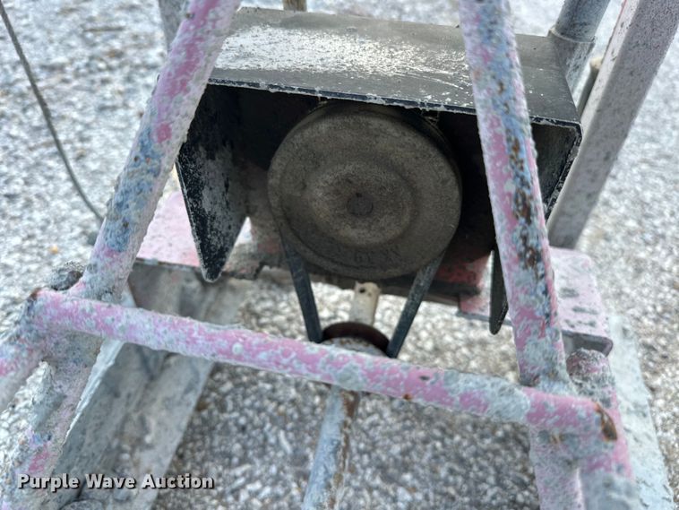 image for item DO7146 Razorback  12 ED truss screed