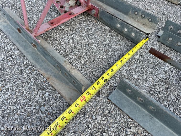 image for item DO7147 Razorback  12 HED truss screed 