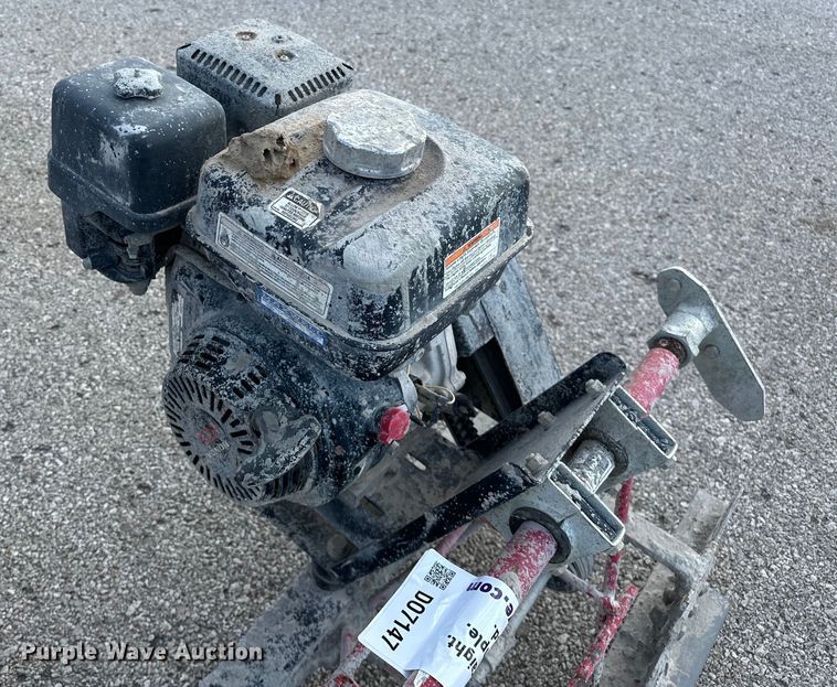 image for item DO7147 Razorback  12 HED truss screed 