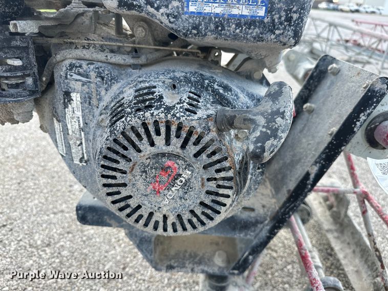 image for item DO7147 Razorback  12 HED truss screed 